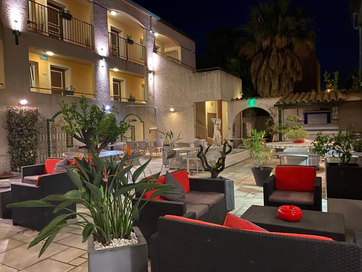 Logis Hotel Les II Mas - Perpignan Sud Cabestany Exterior foto